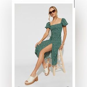 Francesca’s midi green dress